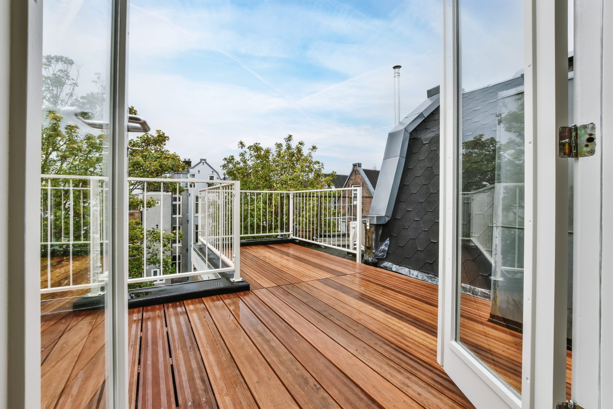 Home exterior deck